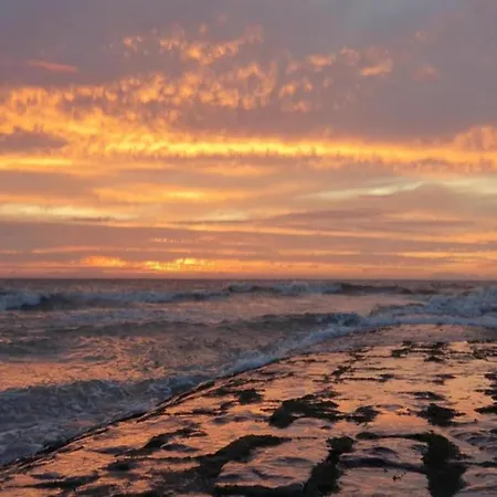 In With Sea Views Daire