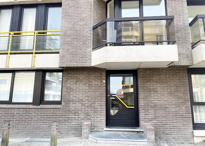 In With Sea Views ニーウポールト